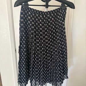 Ann Taylor Navy and White Pleated Skirt